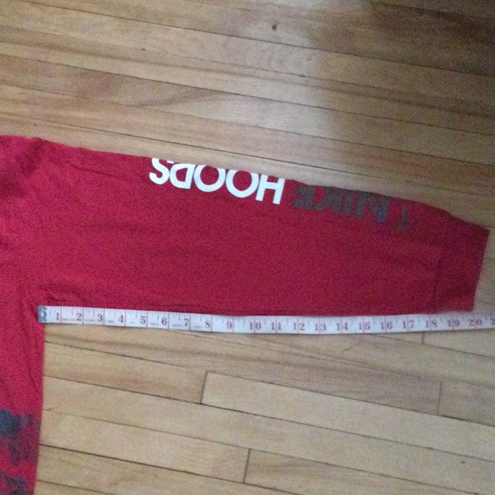 Nike T-Shirt. Youth. - Picture 7 of 7